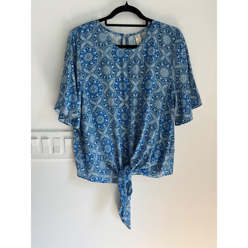 Allison Joy EVEREVE Tie Front Floral Top Blue Medallion Flutter Sleeve M‎ NEW